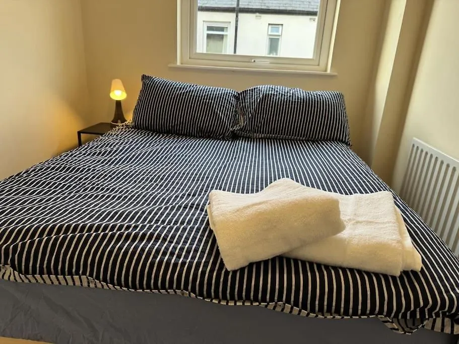 Central And Spacious 2 Bedroom House With Free Private Parking بلفاست 0*,  المملكة المتحدة