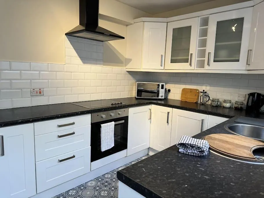 بيت للعطل Central And Spacious 2 Bedroom House With Free Private Parking بلفاست